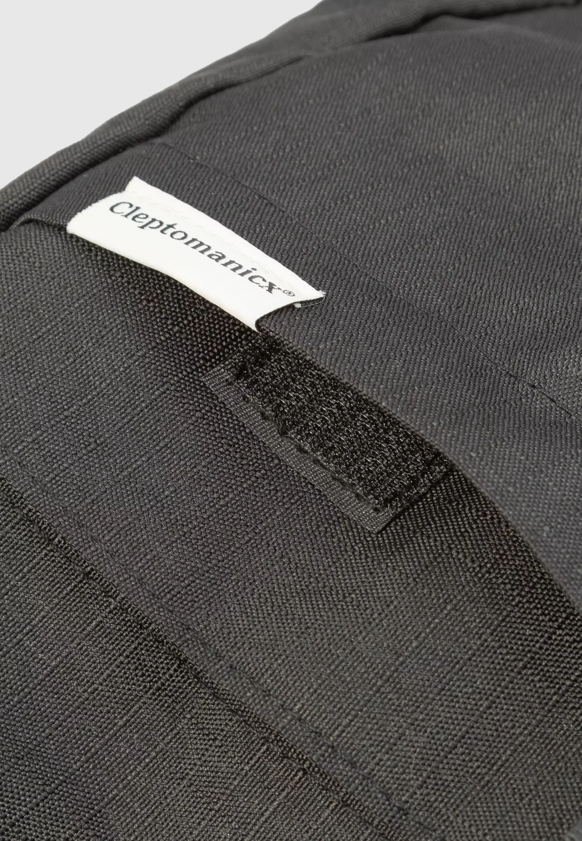 Cleptomanicx Tap L Hipbag Tasche schwarz